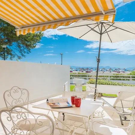 24 Edificio Canopus Alcudia (Mallorca)